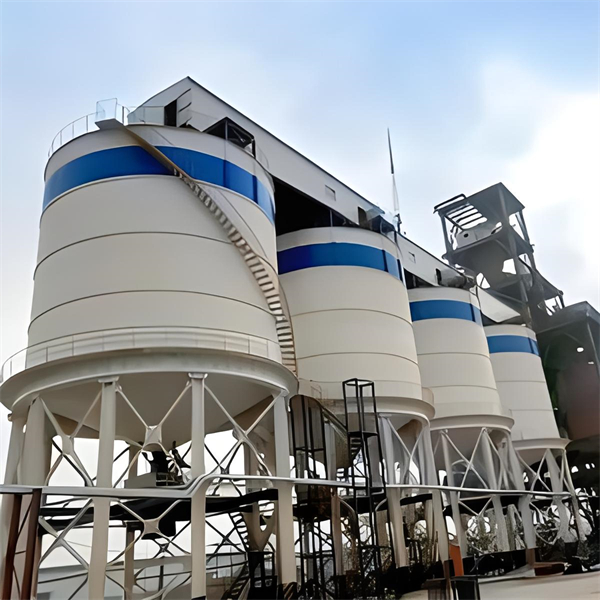 骨料鋼板倉(cāng)儲(chǔ)存骨料的性能研究